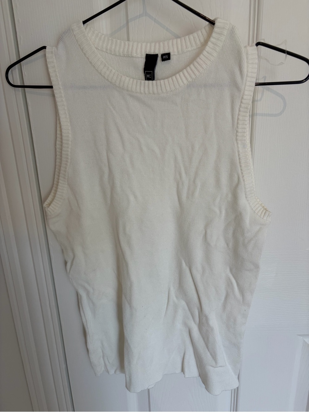 Sleeveless Knit Tank Top - White